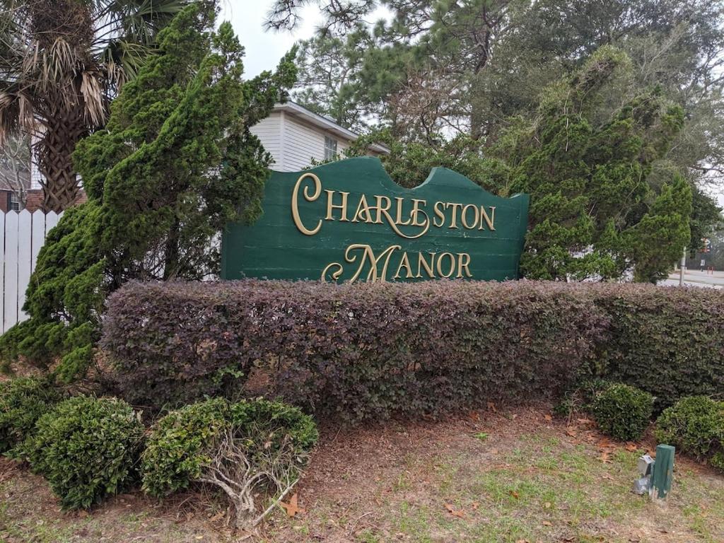 Bayside Manor near Airport & Beaches photo 1
