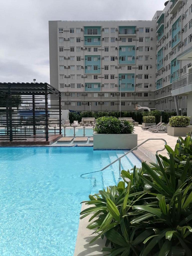 2BR Cozy Seaside Condo in Dumaguete