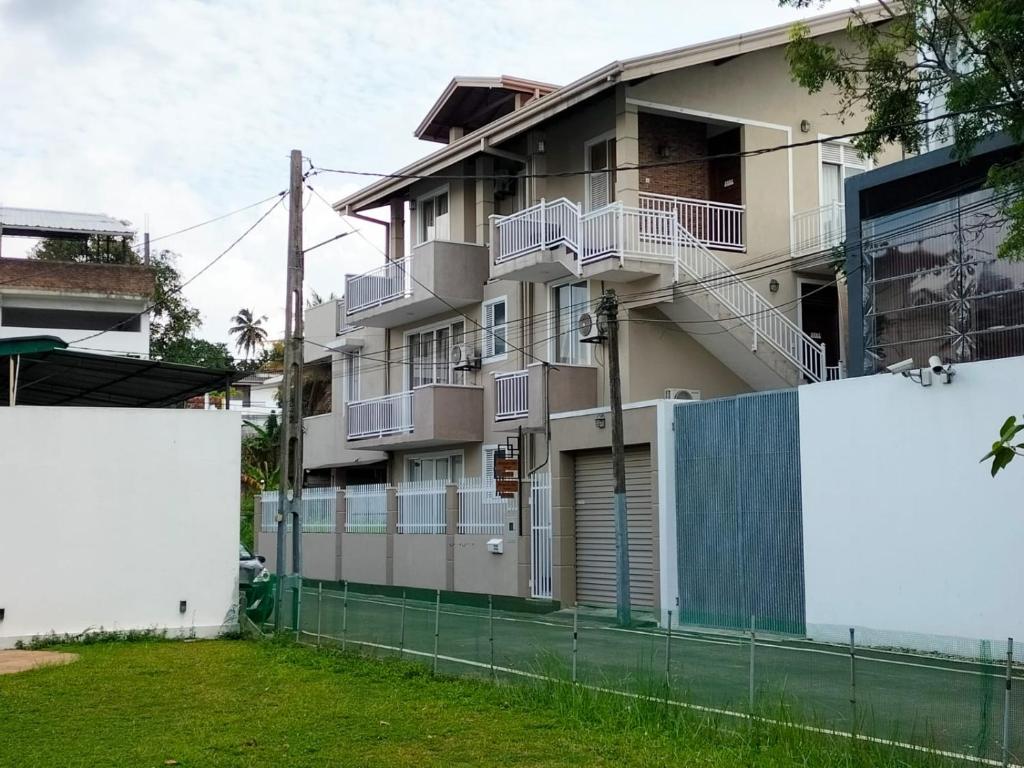 Square One CONDO - Kelaniya