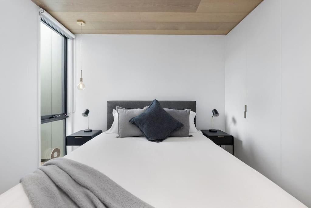 Park Place Luxe - Stylish & Central Apartment photo 3