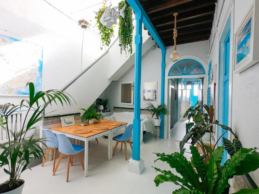 Sunset terrace at charming townhouse photo 2