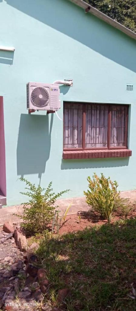 A Nice Homely 2- Bedroom House photo 2