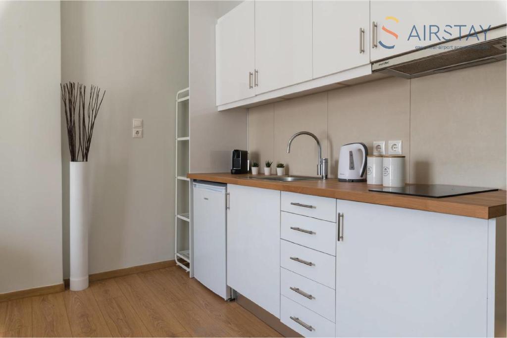 Anivia Apartments Airport by Airstay photo 3