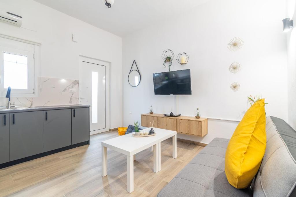 Elegant apartment for friends & Couples photo 3