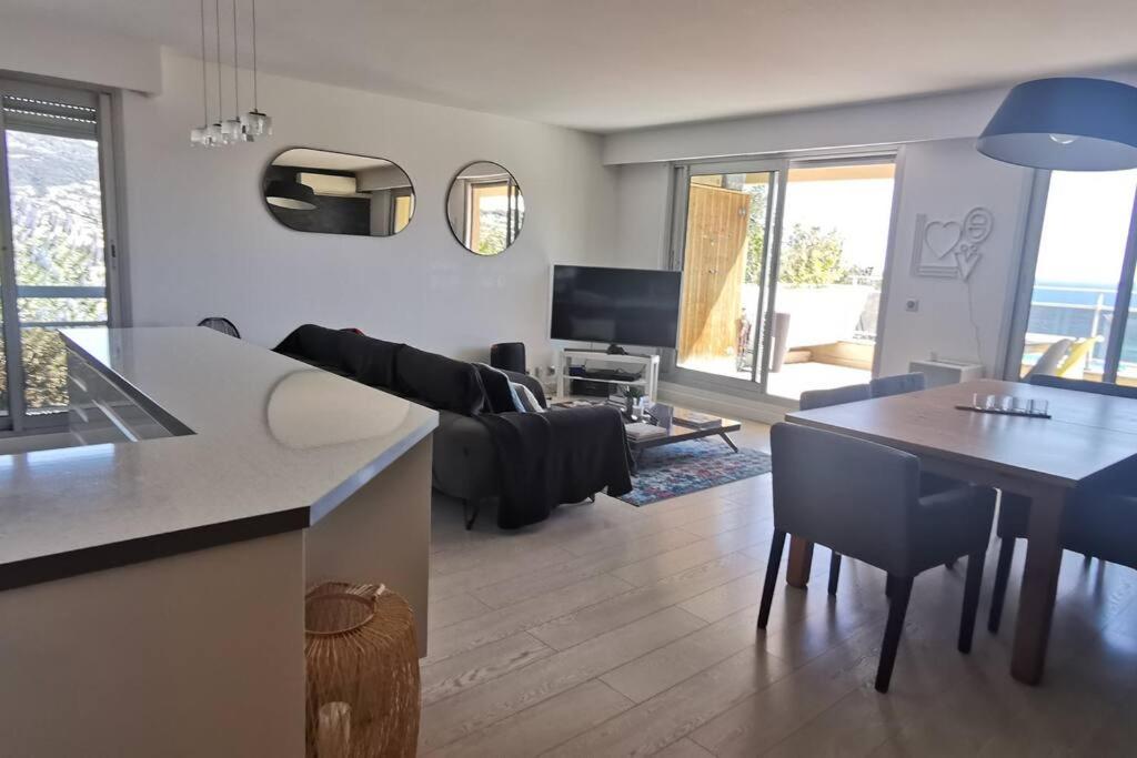 Superbe appartement vue imprenable sur la mer proche Monaco photo 4
