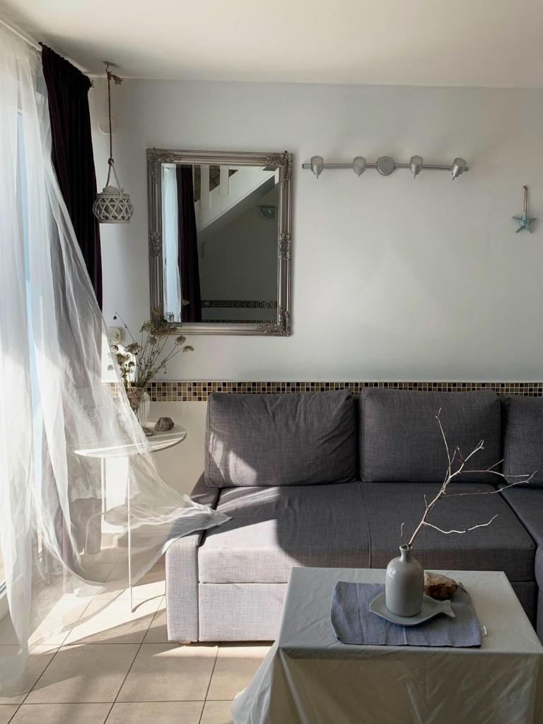 One bedroom appartement at Zaton 200 m away from the beach with furnished garden and wifi photo 1