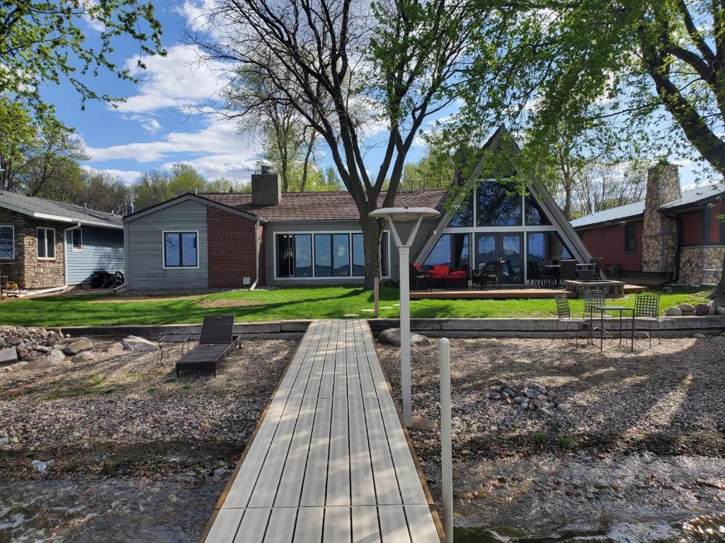 Sandy Beach Retreat on Big Spirit Lake photo 1