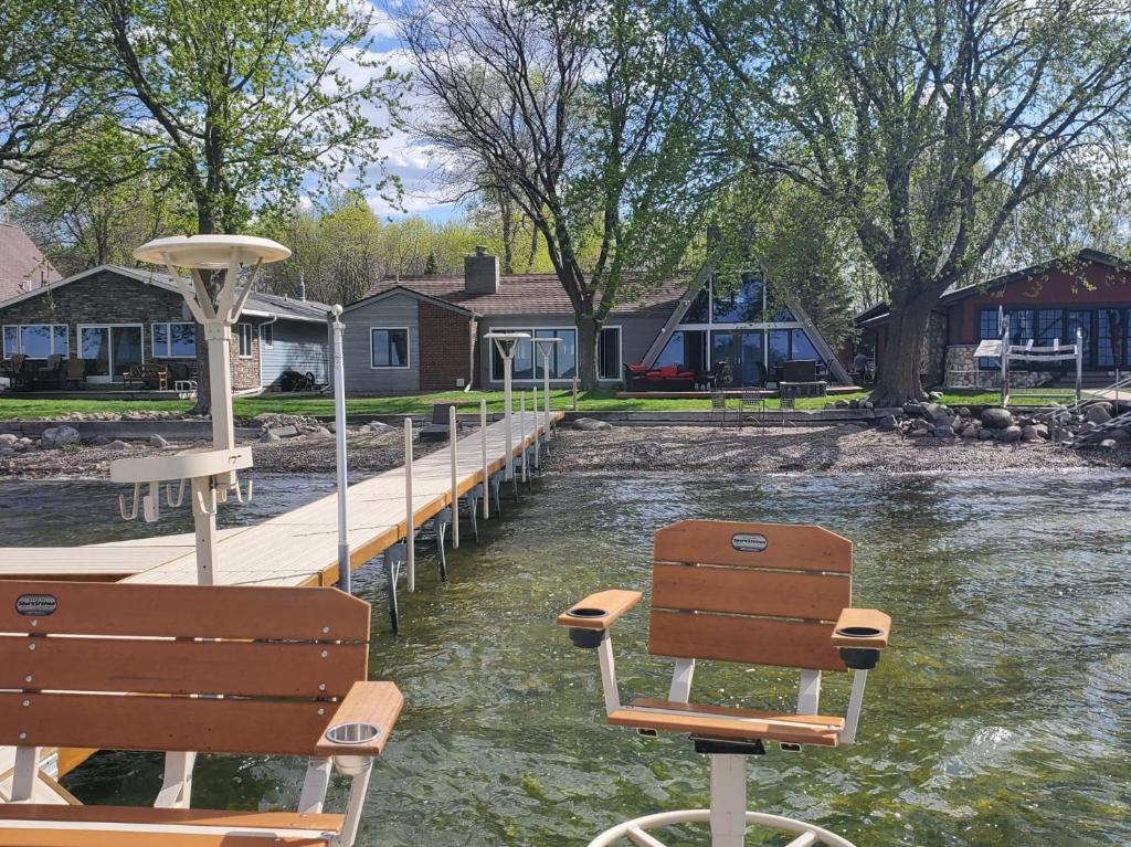 Sandy Beach Retreat on Big Spirit Lake photo 4
