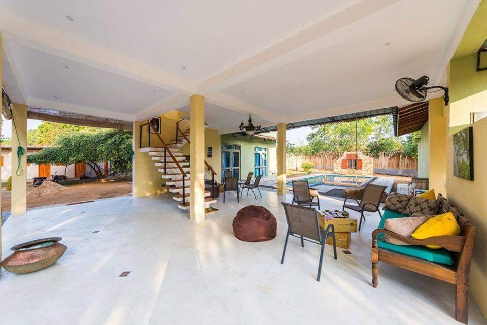 Forestville Yala photo 1