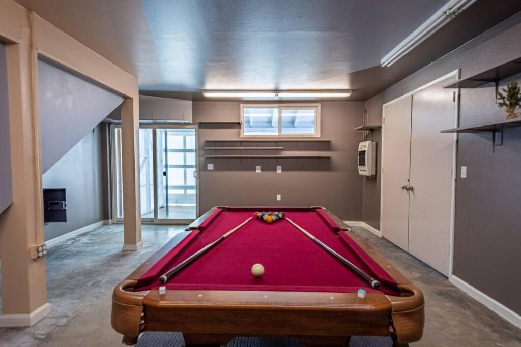 Alpine 4 Bedroom Retreat with Hot tub and Pool table photo 1