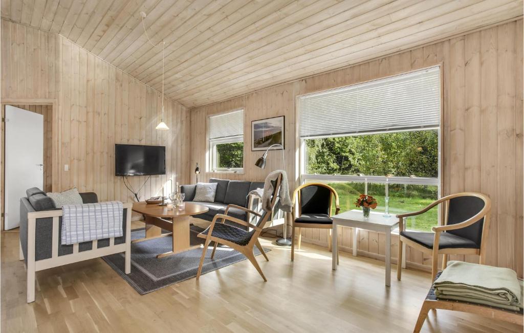 Stunning Home In Hasle With 4 Bedrooms, Sauna And Wifi photo 1