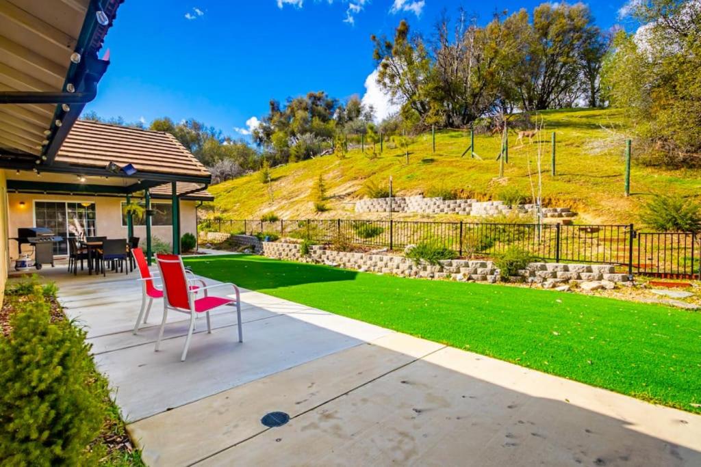 Mystic Mountain Villa, 14 miles from Yosemite photo 2