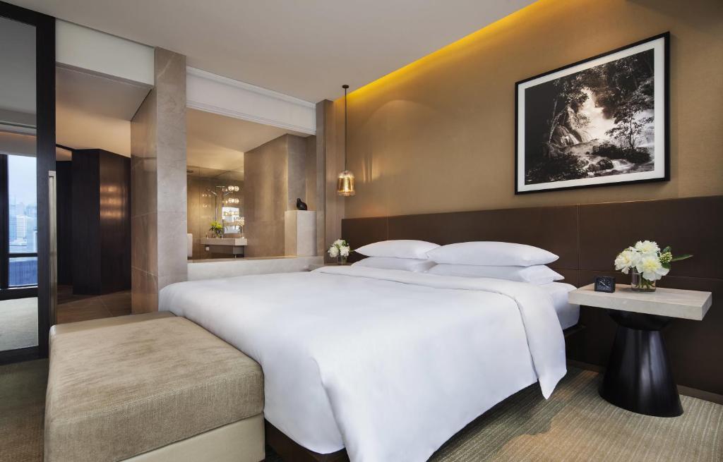 Сьюит (Люкс «Гранд» с кроватью размера «king-size»), Grand Hyatt Hong Kong