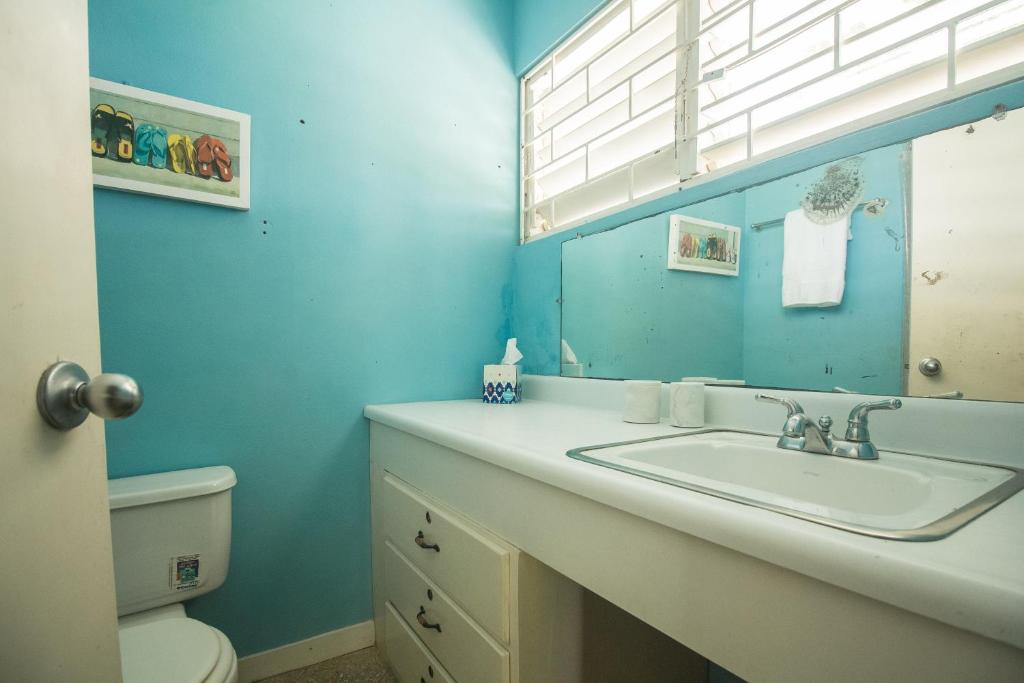 Island Breeze Beach Villa photo 1