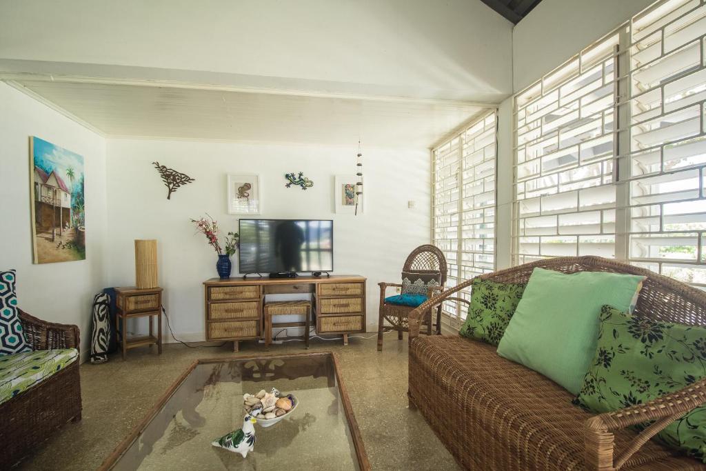 Island Breeze Beach Villa photo 4