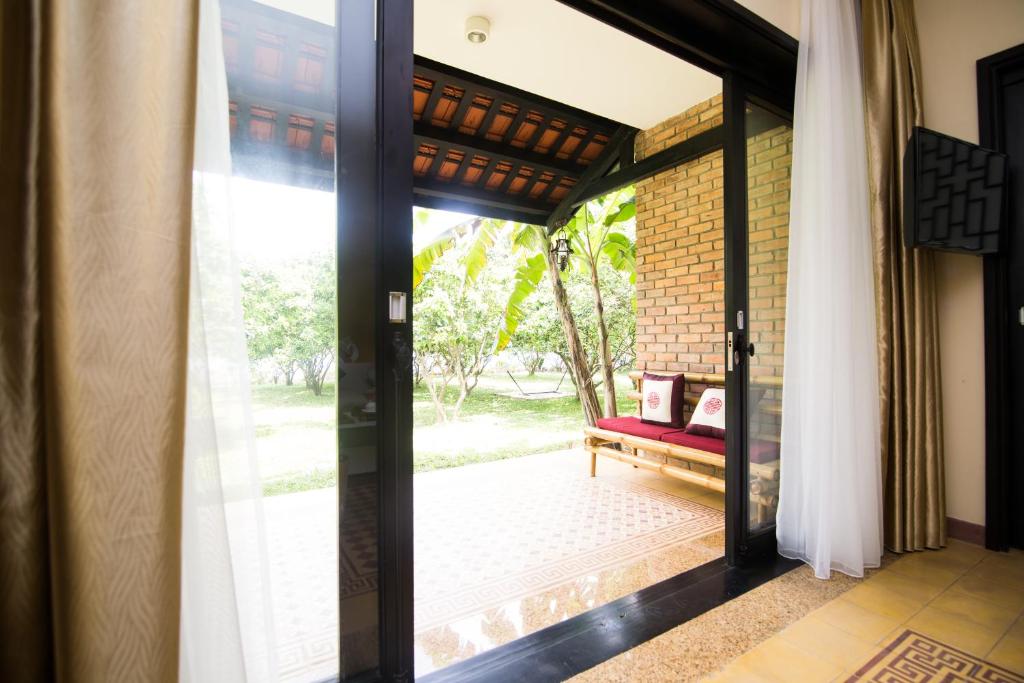 Hue Riverside Boutique Resort & Spa - Tap to explore photos
