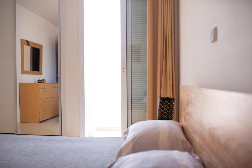 2 bdr cozy beachside apartment, Copacabana - LCGR photo 4