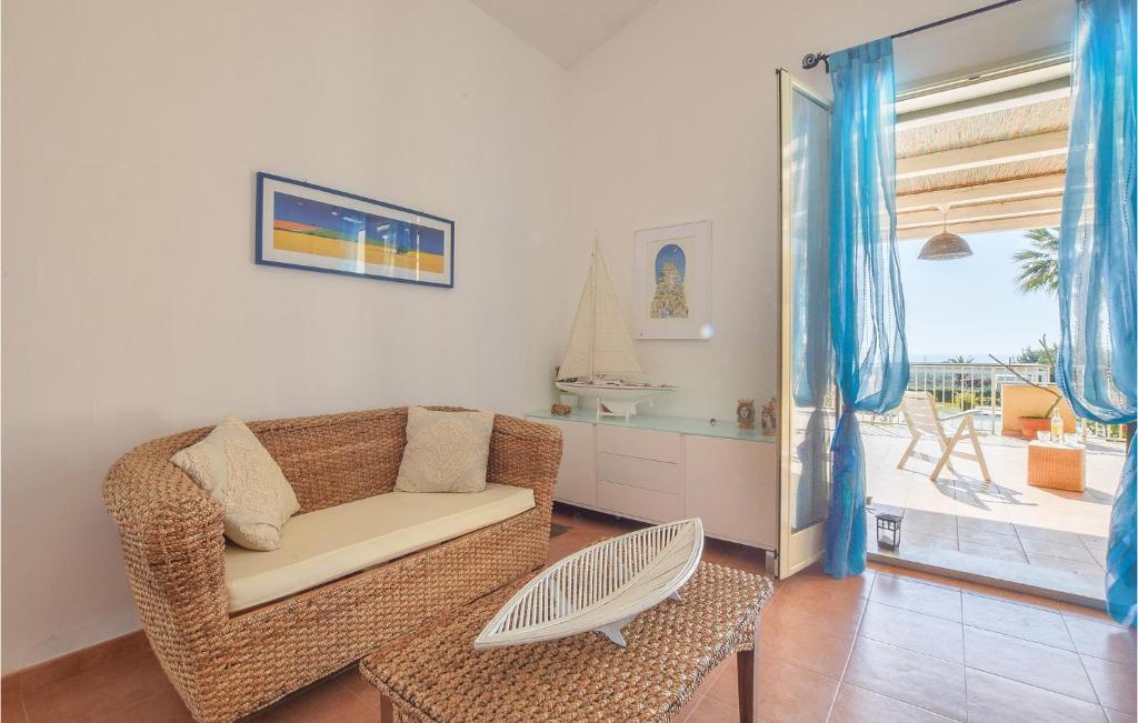 Amazing Home In Scicli With 5 Bedrooms, Wifi And Outdoor Swimming Pool photo 2