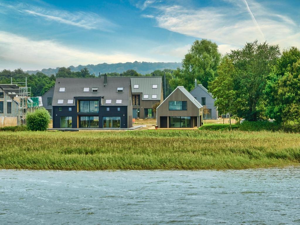 LUV - Haus am See photo 2