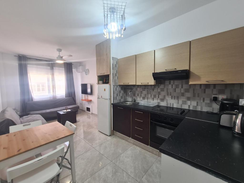Pindarou Apartment
