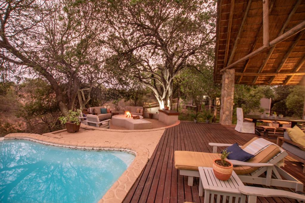 Leopard's Lair Bush Lodge photo 2