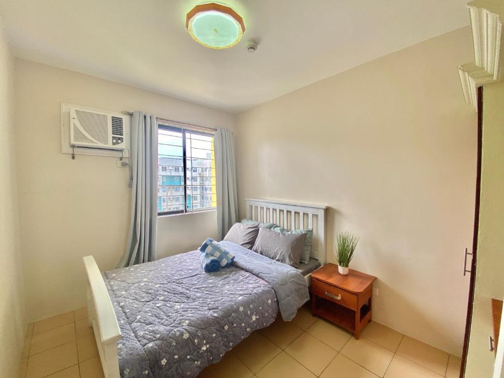2BR within the heart of the City with WIFI and Netflix photo 1