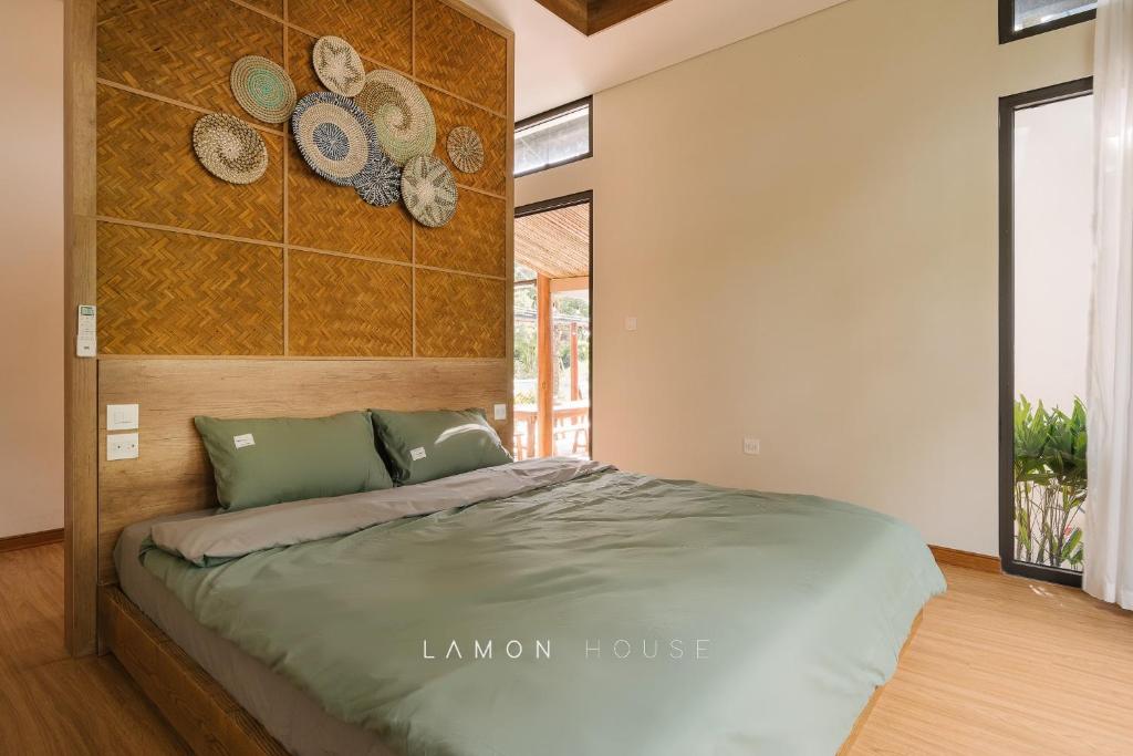 LaMon House - Venue Travel