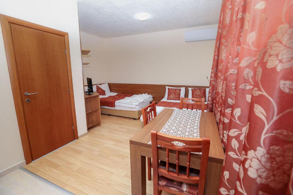 Студио (Номер-студио (для 2 взрослых и 1 ребенка)), Guest Rooms Vais