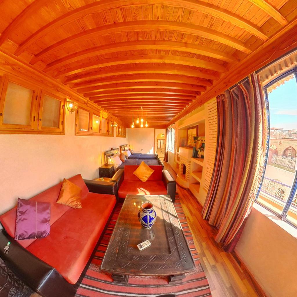 Riad Dar Moulay Ali Room Type - Deluxe Room (2 Adults + 1 Child)