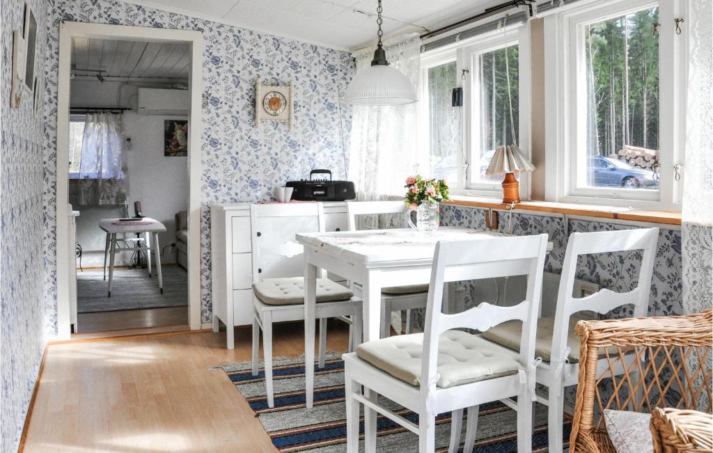 Nice Home In Kristinehamn With Wifi And 1 Bedrooms photo 3