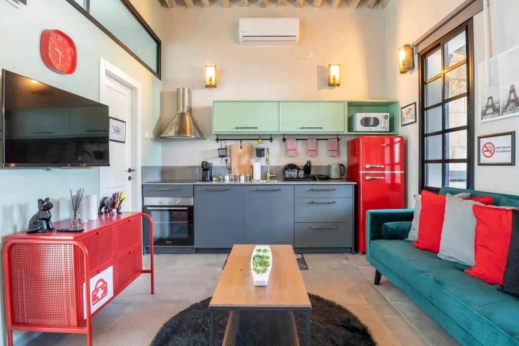 Levi Urban - Top Location Boutique Apartments in Haifa photo 1
