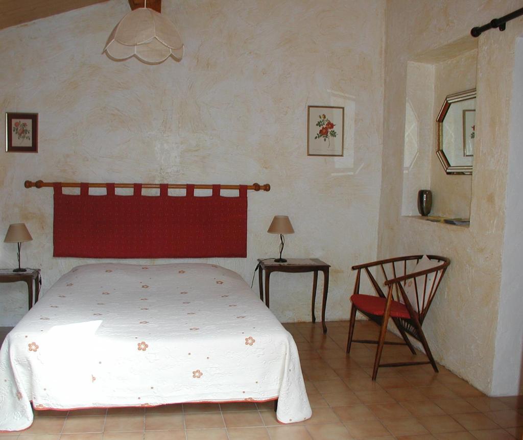 Chambres d’hôte l'Amandière à Cucugnan photo 4