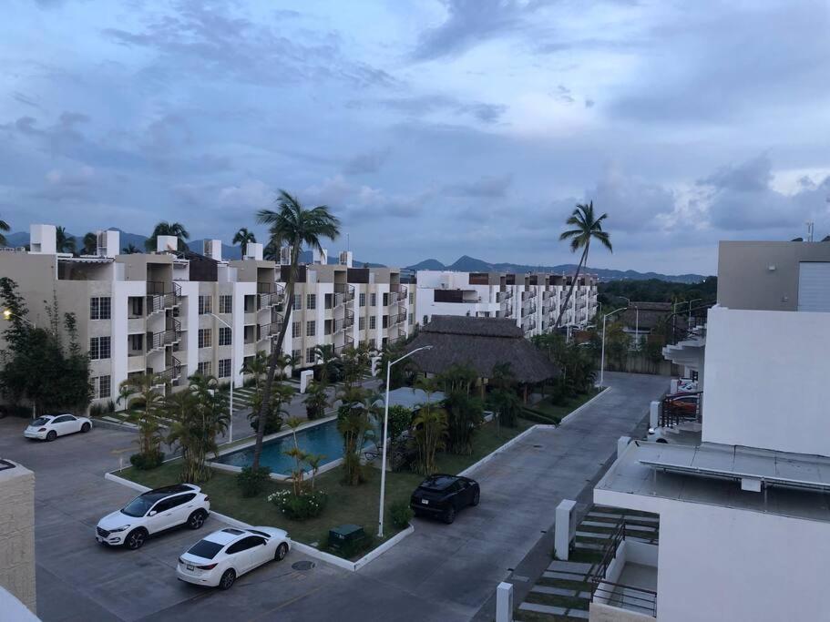 Best relax apartment in town + pool + 65” HDTV photo 4