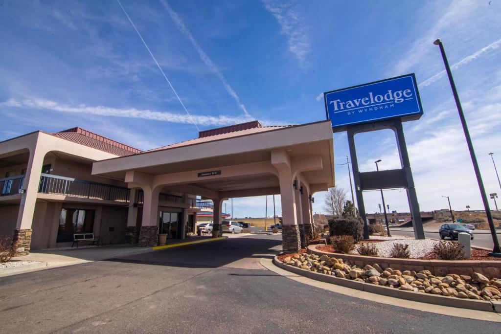 Travelodge by Wyndham Pueblo photo 1