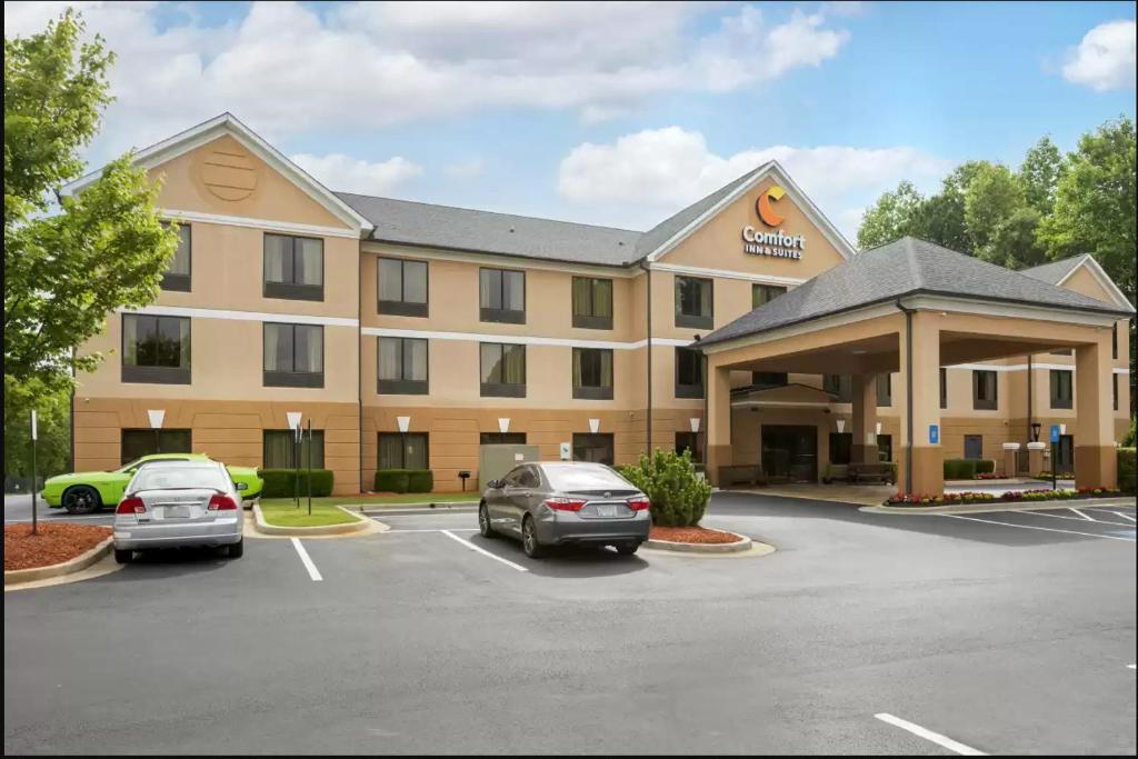 Comfort Inn & Suites Peachtree Corners photo 3
