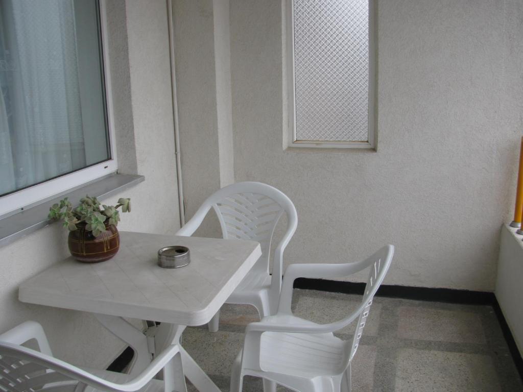 Villa Sens photo 1
