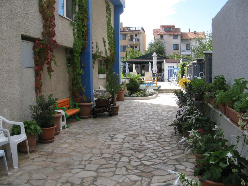 Villa Sens photo 2