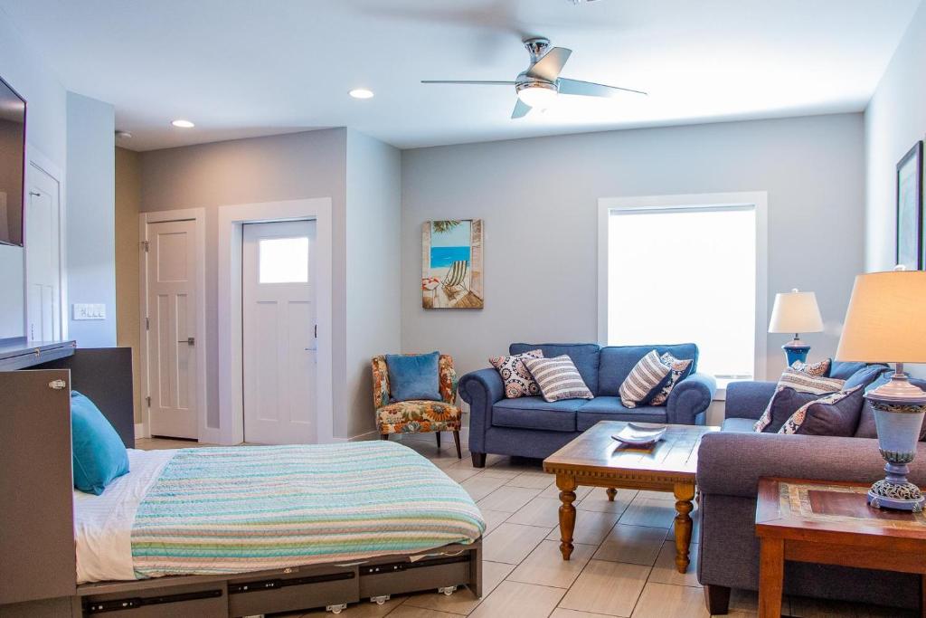 Island Villa- Your Padre Island Escape photo 4
