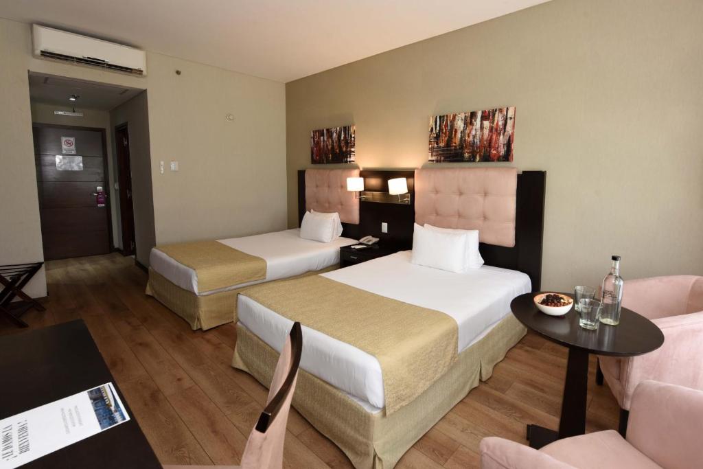 Howard Johnson Resort & Convention Center Ezeiza photo 4