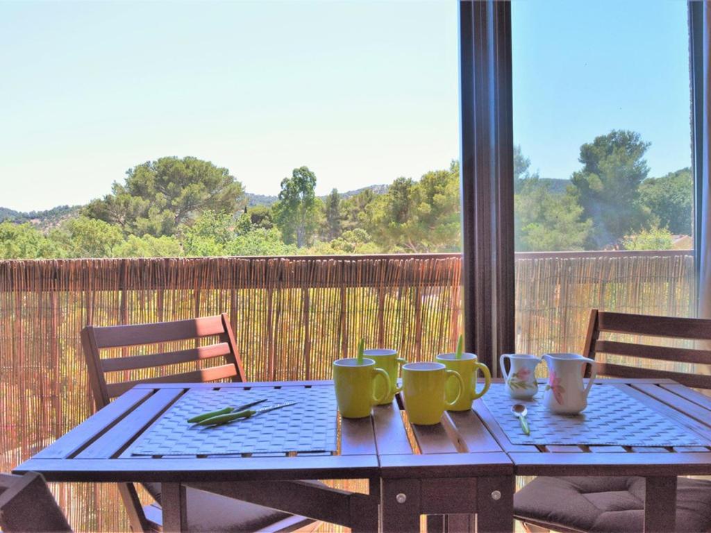 Appartement Bormes-les-Mimosas, 1 pièce, 4 personnes - FR-1-251-77 photo 2