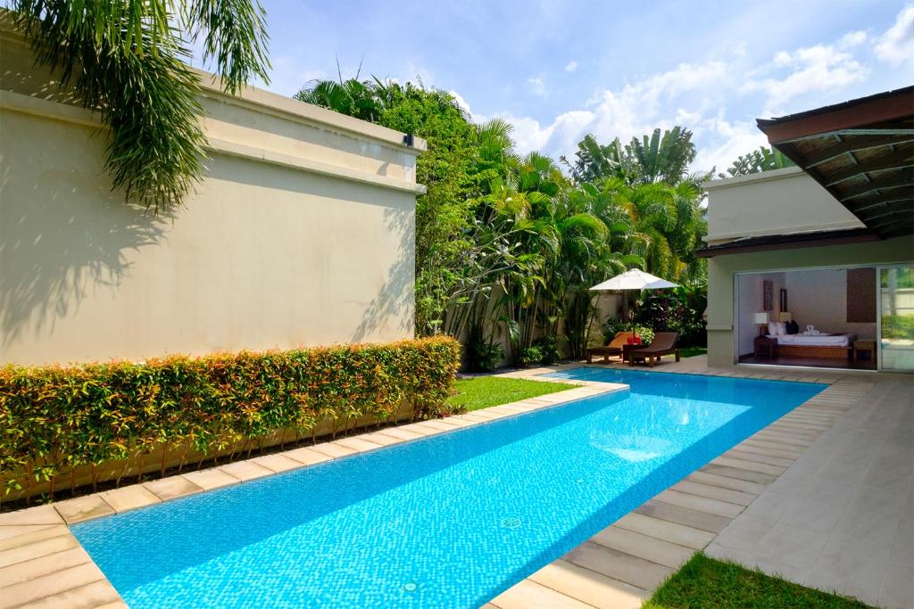 Luxe 2br Pool Villa walk to Bangtao Beach photo 1