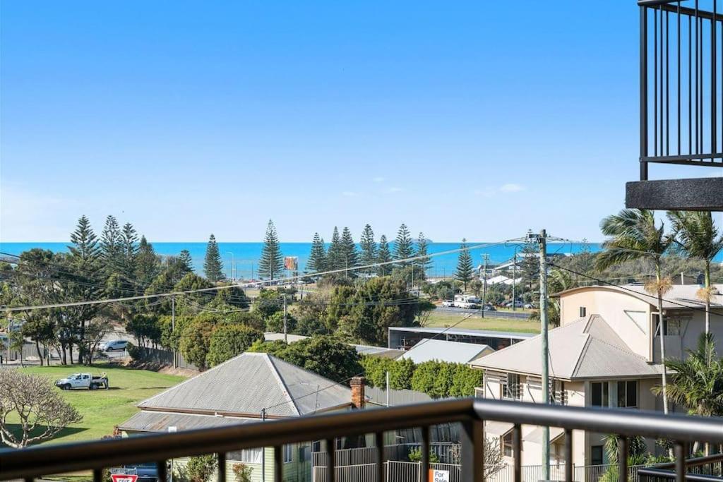 'Seabreeze Escape' in Prime Jetty Location! photo 4