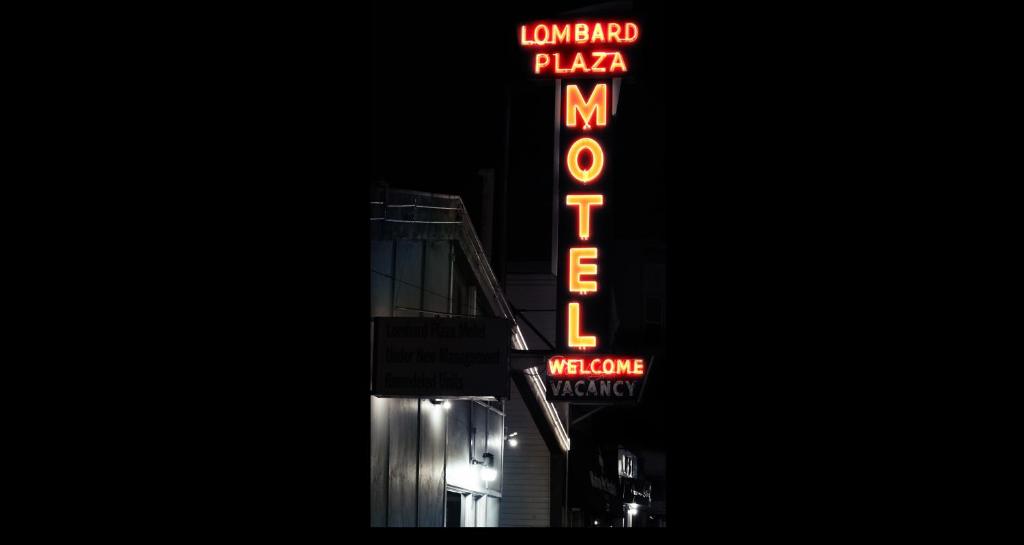 Lombard Plaza Motel photo 2