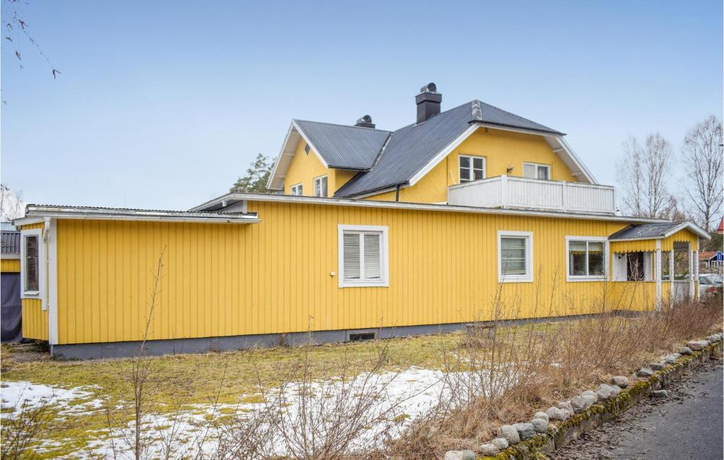 Nice Apartment In Mlilla With 5 Bedrooms And Wifi photo 3