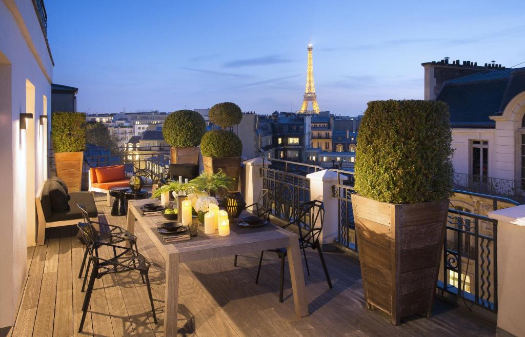Сьюит (Люкс Marignan Eiffel), Hotel Marignan Champs-Elysées