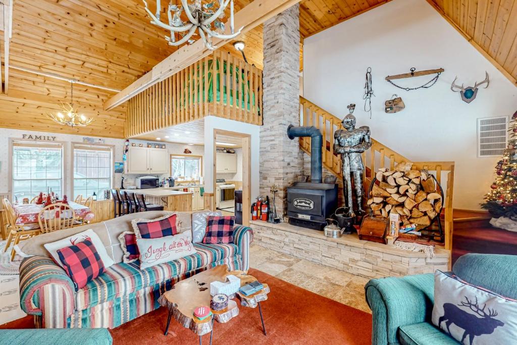 Crossfire Cabin photo 1