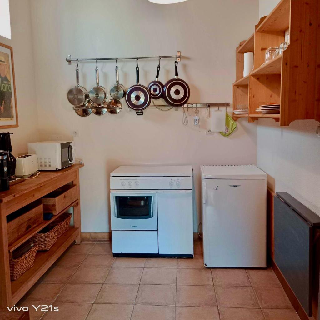 Petite maison au cœur du village photo 3