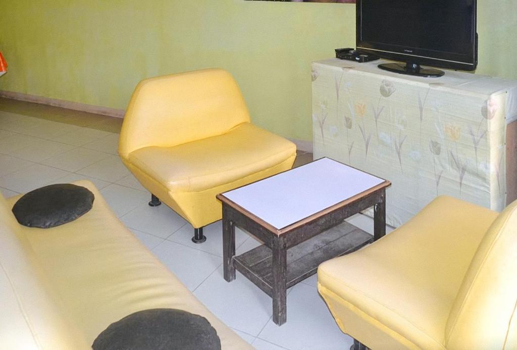 RedDoorz @ Limelily Pension Inn General Santos City photo 1