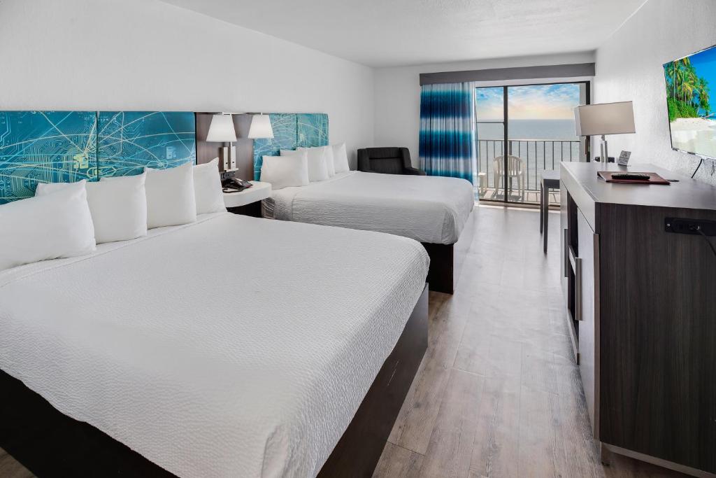 Tropical Seas Hotel photo 3