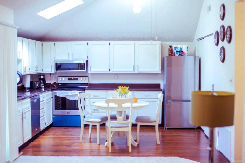 Cozy Balcony apartment in Morningside photo 4